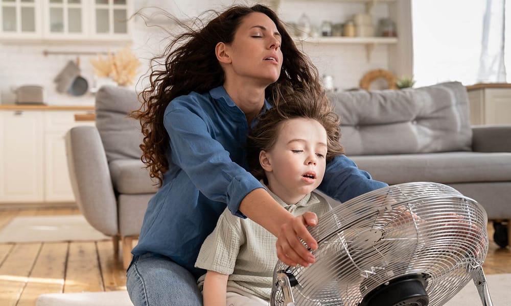 air conditioning mother and child – dreamstime_m_223087510